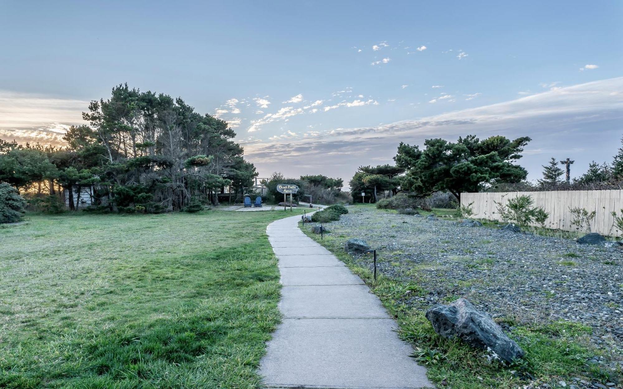 Gold Beach Inn Exterior photo
